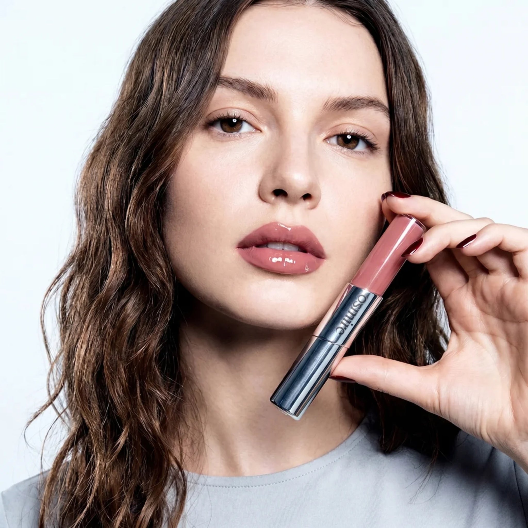 Dual-ended liquid lipstick